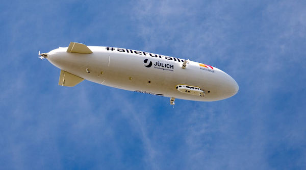 [VR游戏下载] VR Zeppelin Airship Trips: Flying hotel experiences in VR2724 作者:admin 帖子ID:3156 
